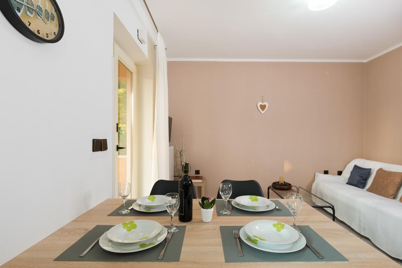 Apartments Karlo & Ivona Лабин Екстериор снимка